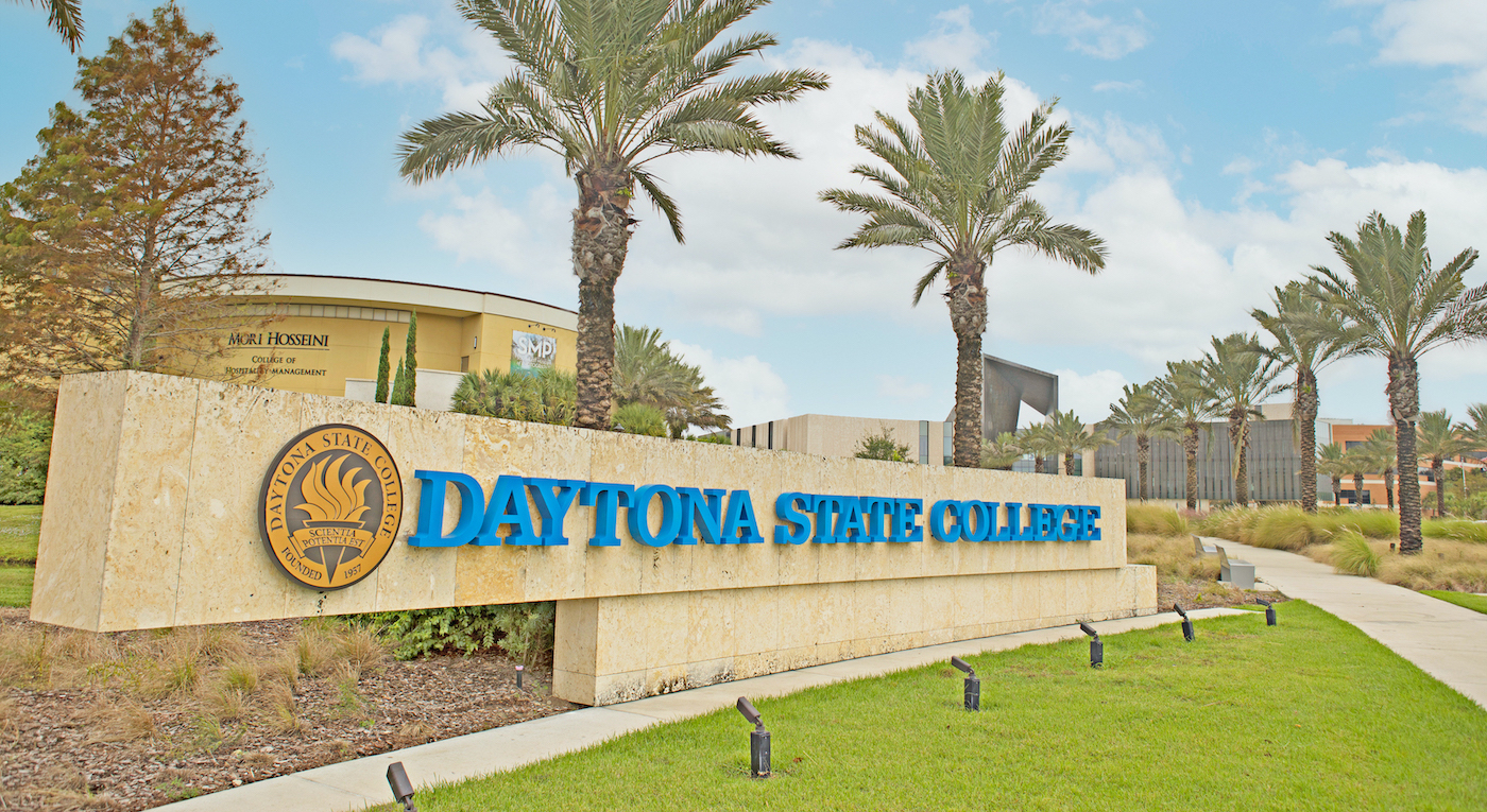 Daytona State College main entrance